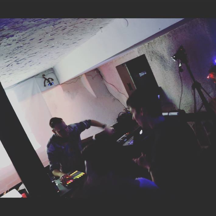 Zalza live at Syntax Error